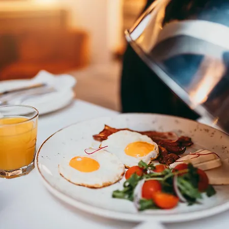 호텔 New & Restaurant