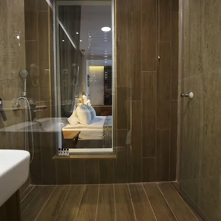 New & Restaurant Ni