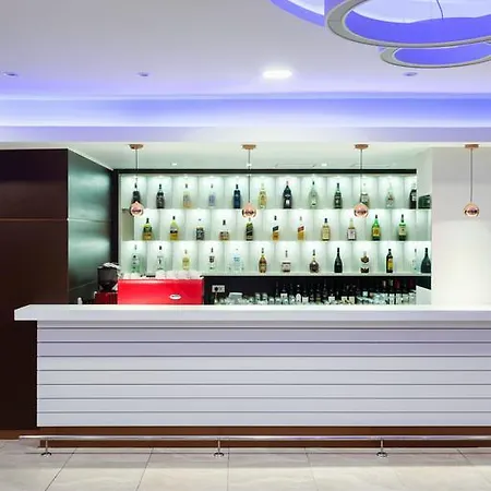 New & Restaurant Hotel