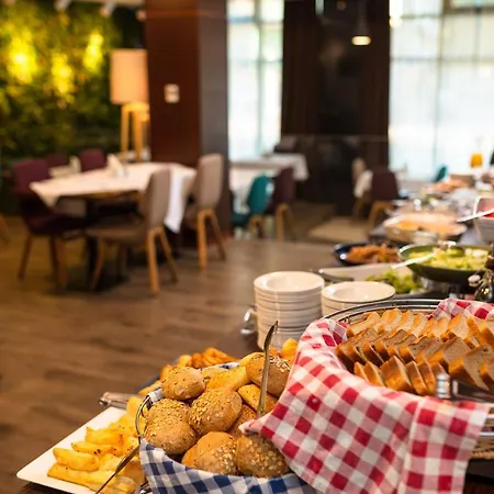 New & Restaurant Hotel 4*
