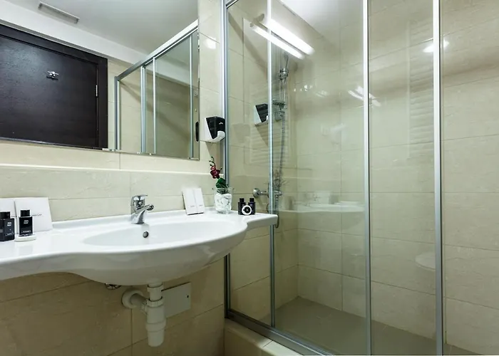 New & Restaurant Hotel 4*